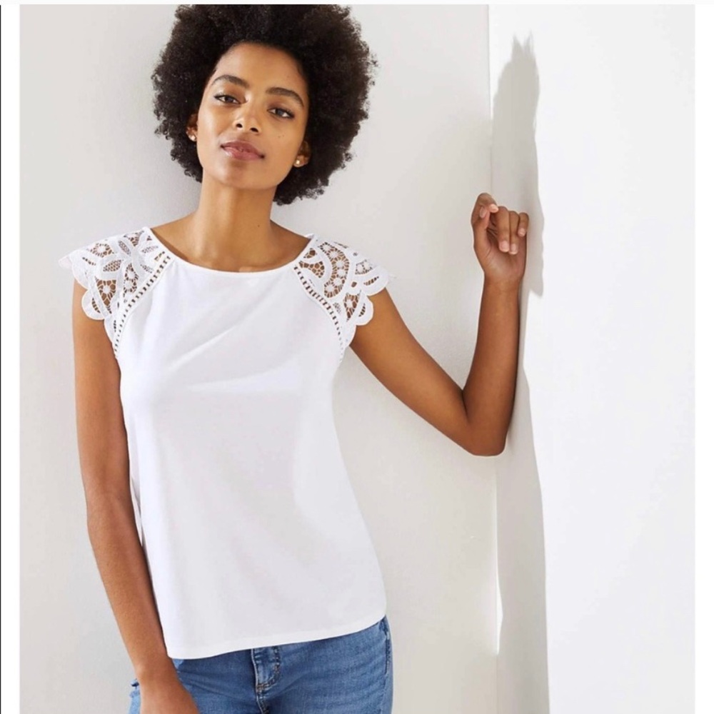 XS Loft Top with lace cap sleeves